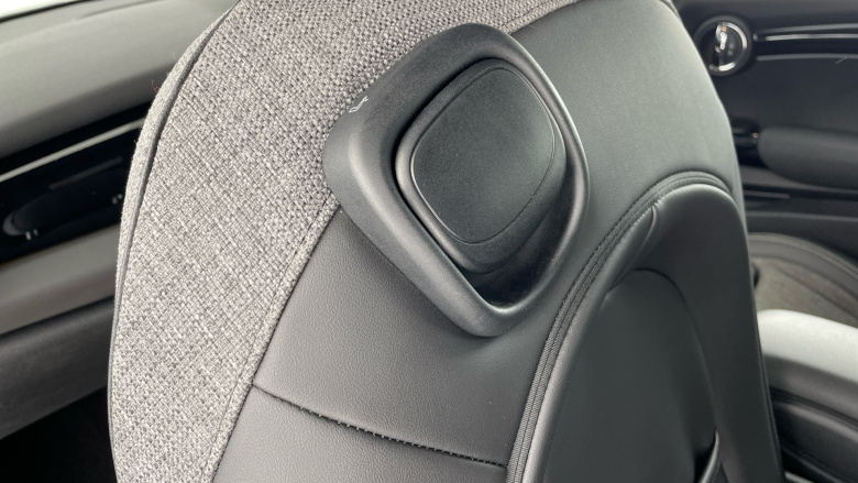 MINI Hatchback 135kW Cooper S Level 2 33kWh 3dr Auto Electric Hatchback